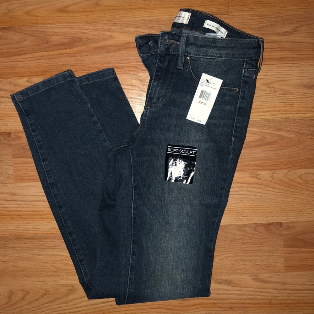 Women’s Jeans.
